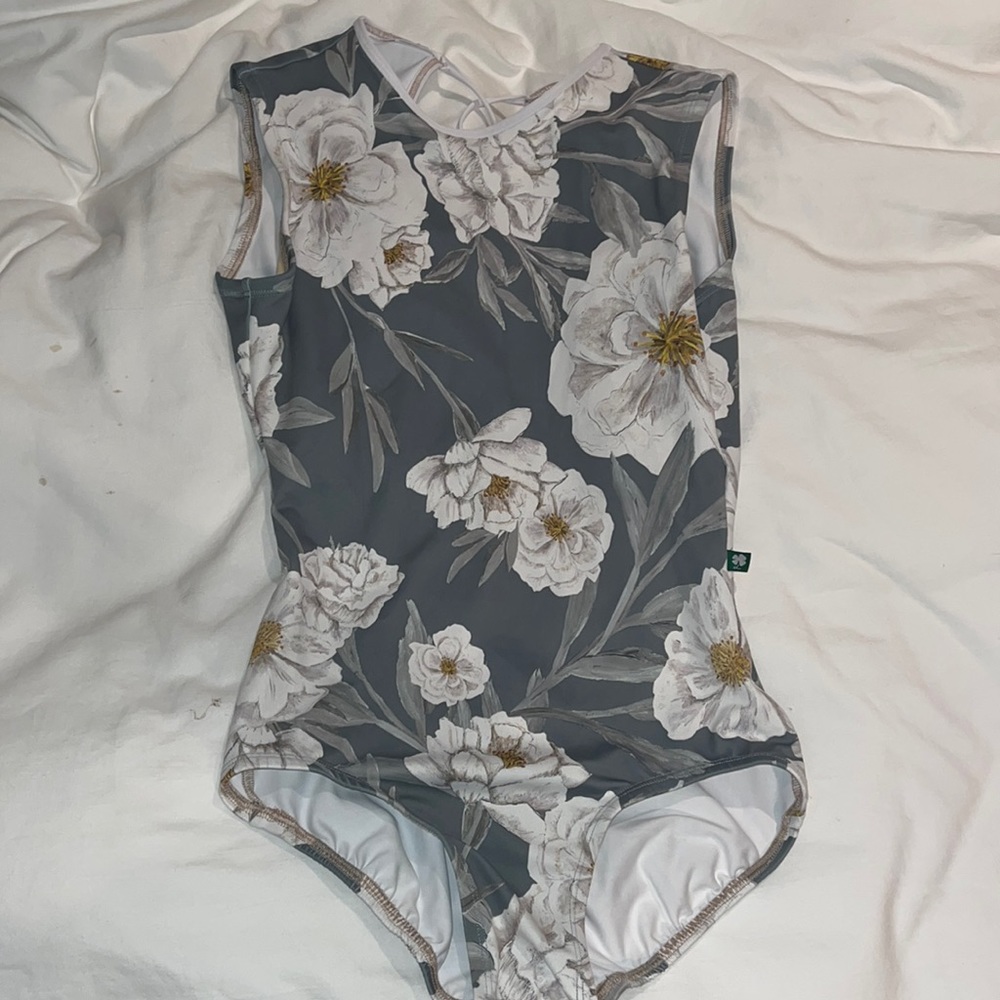 Lucky Leo leotard